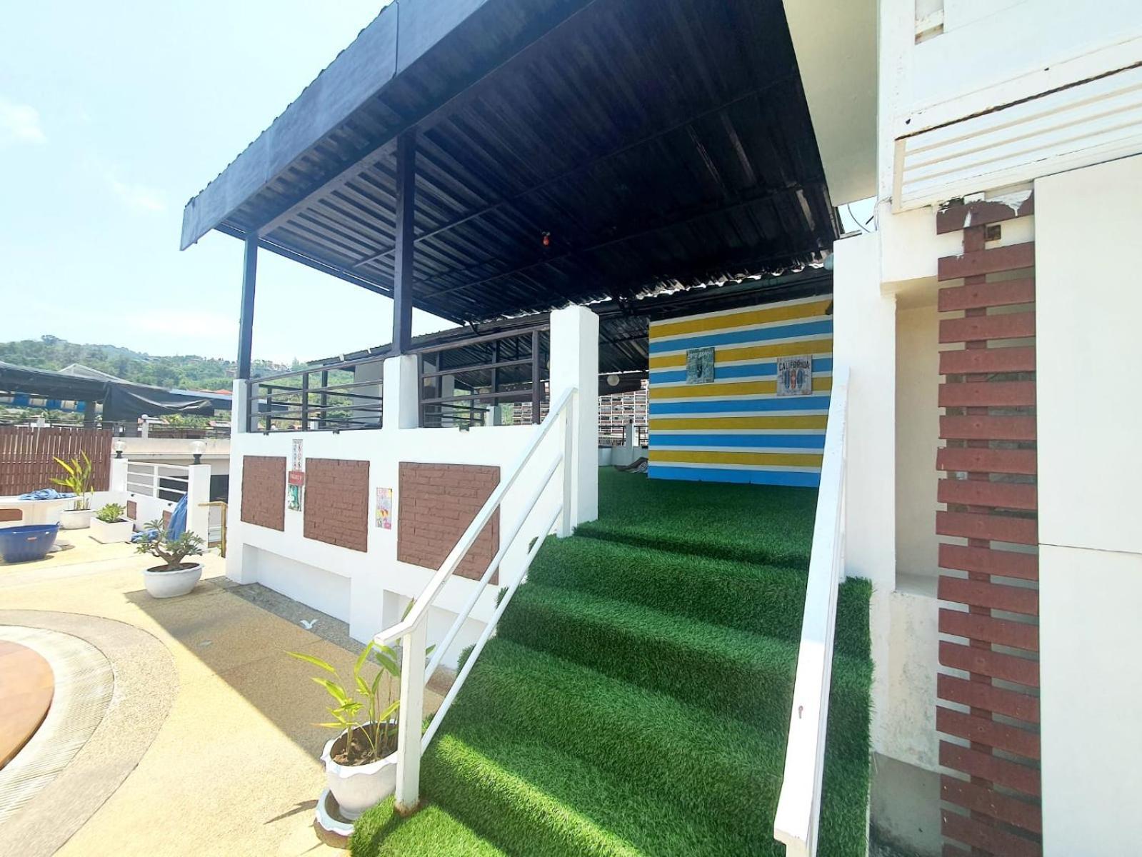 Issara Patong Beach Exterior foto